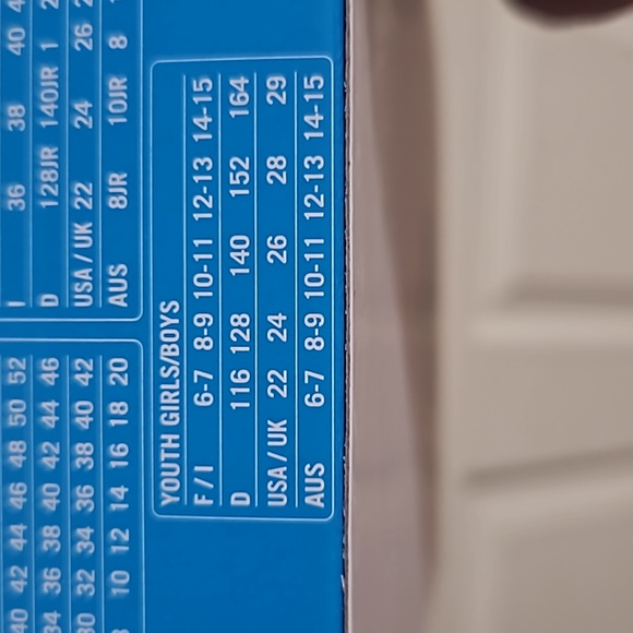 arena Boys' Board Jammer SWIMSUIT: RED: NEW WITH TAGS: SIZE 24 - Picture 11 of 11